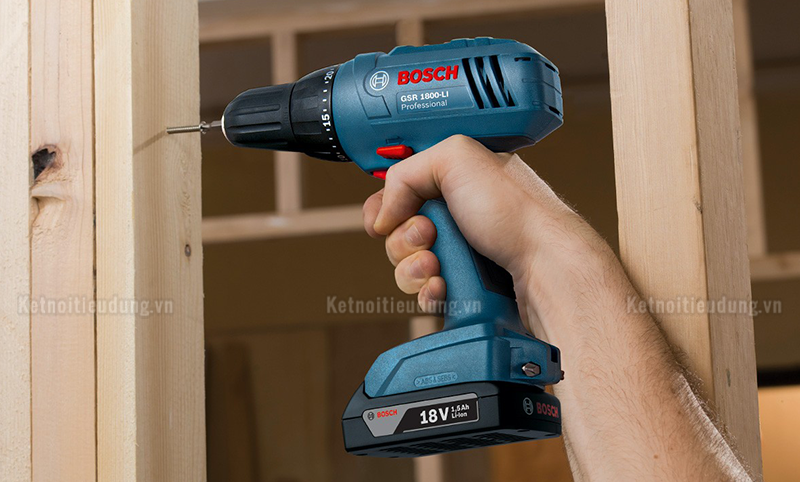 Có nên mua máy khoan pin nữa không khi đã có máy vặn vít?