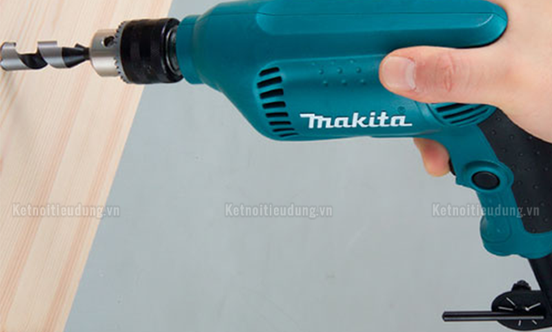 K&yacute; hiệu nhận biết m&aacute;y khoan Makita