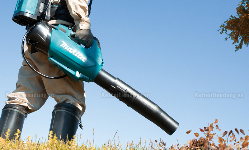 Máy thổi dùng pin 36V Makita UB001CZ (Chưa Pin & Sạc)