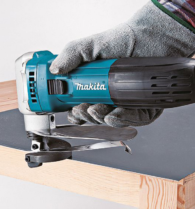 giá máy cắt nhôm makita