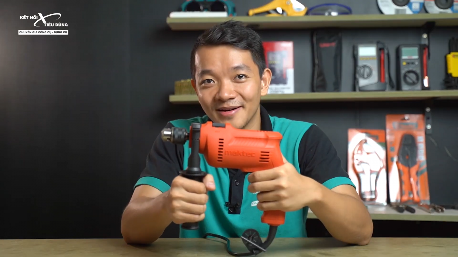 Mua h&agrave;ng t&agrave;u l&agrave;m g&igrave; khi Maktec MT80A - M&aacute;y khoan b&uacute;a 500W ch&iacute;nh h&atilde;ng Maktec chỉ 609K