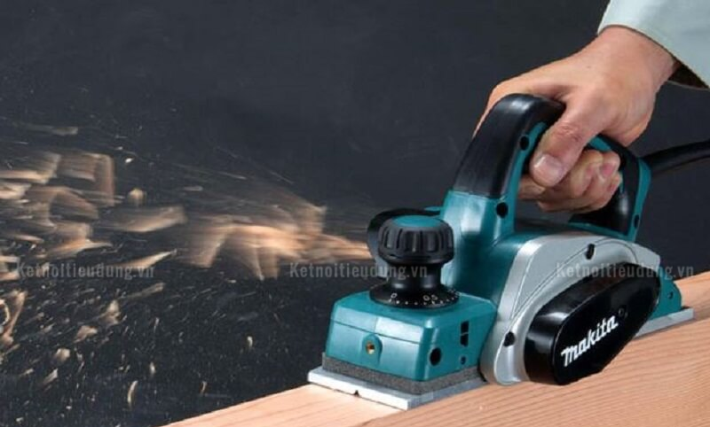 Ra đời máy bào gỗ hiện đại vậy xu hướng bào tay có còn hữu ích?