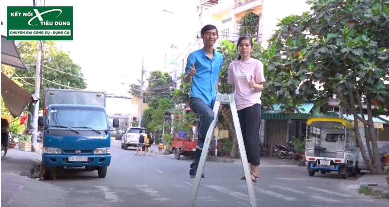 [Review] Đừng Mua Thang Nh&ocirc;m Nếu Chưa Xem: Thang Nh&ocirc;m Chữ A Cao Cấp Mới Của PoongSan - tải trọng 120kg