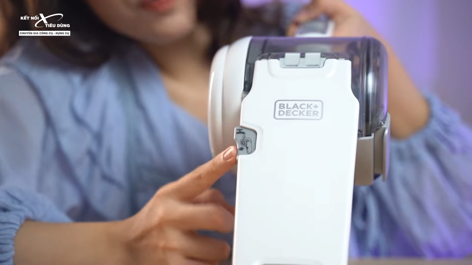 Review m&aacute;y h&uacute;t bụi cầm tay Black&Decker PV1020L: thiết kế th&ocirc;ng minh, d&ugrave;ng gia đ&igrave;nh qu&aacute; ổn