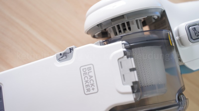 Review m&aacute;y h&uacute;t bụi cầm tay Black&Decker PV1020L: thiết kế th&ocirc;ng minh, d&ugrave;ng gia đ&igrave;nh qu&aacute; ổn