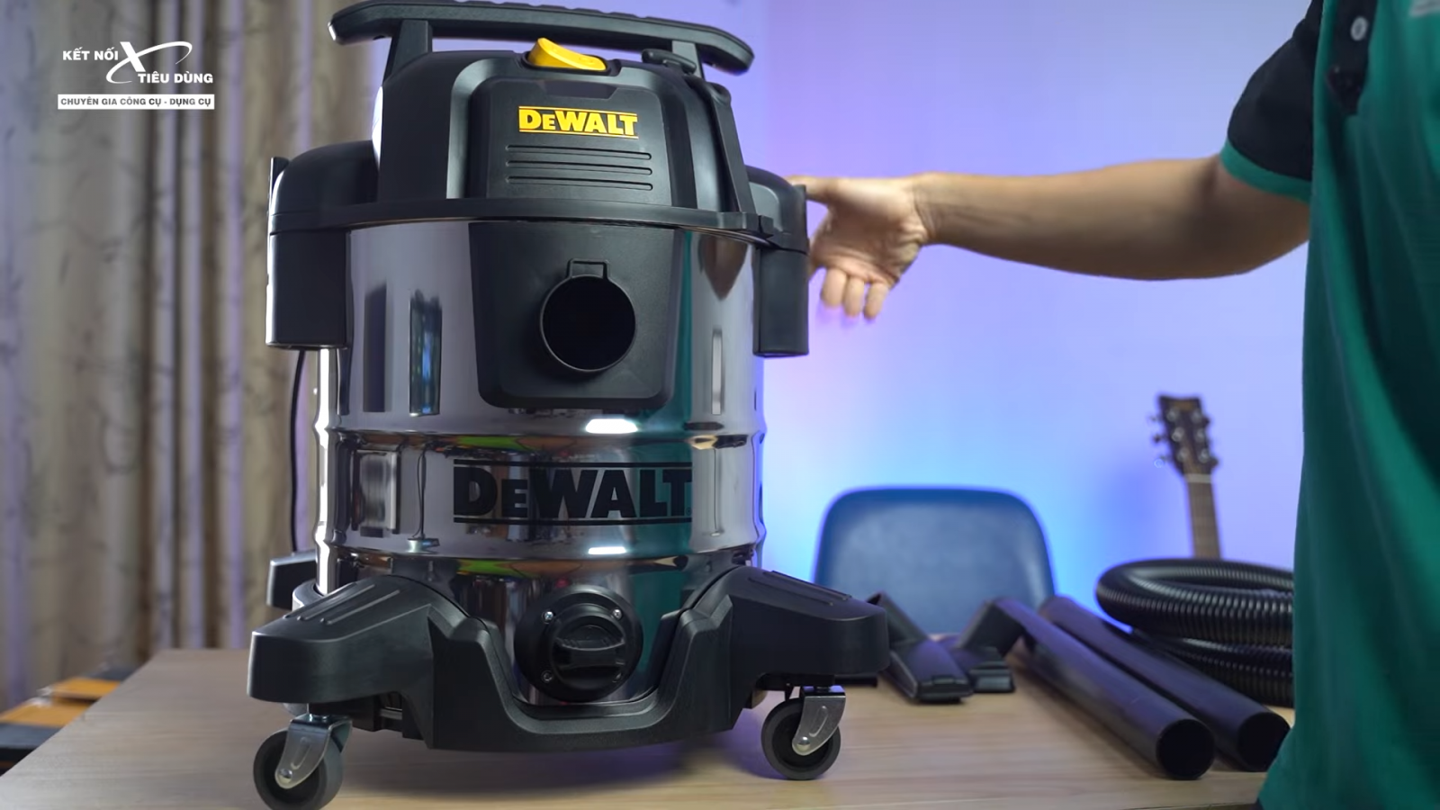 Review máy hút bụi Dewalt DXV30S: 4hp, 30l, hút cả nước và khô, có thổi, đầy đủ tính năng