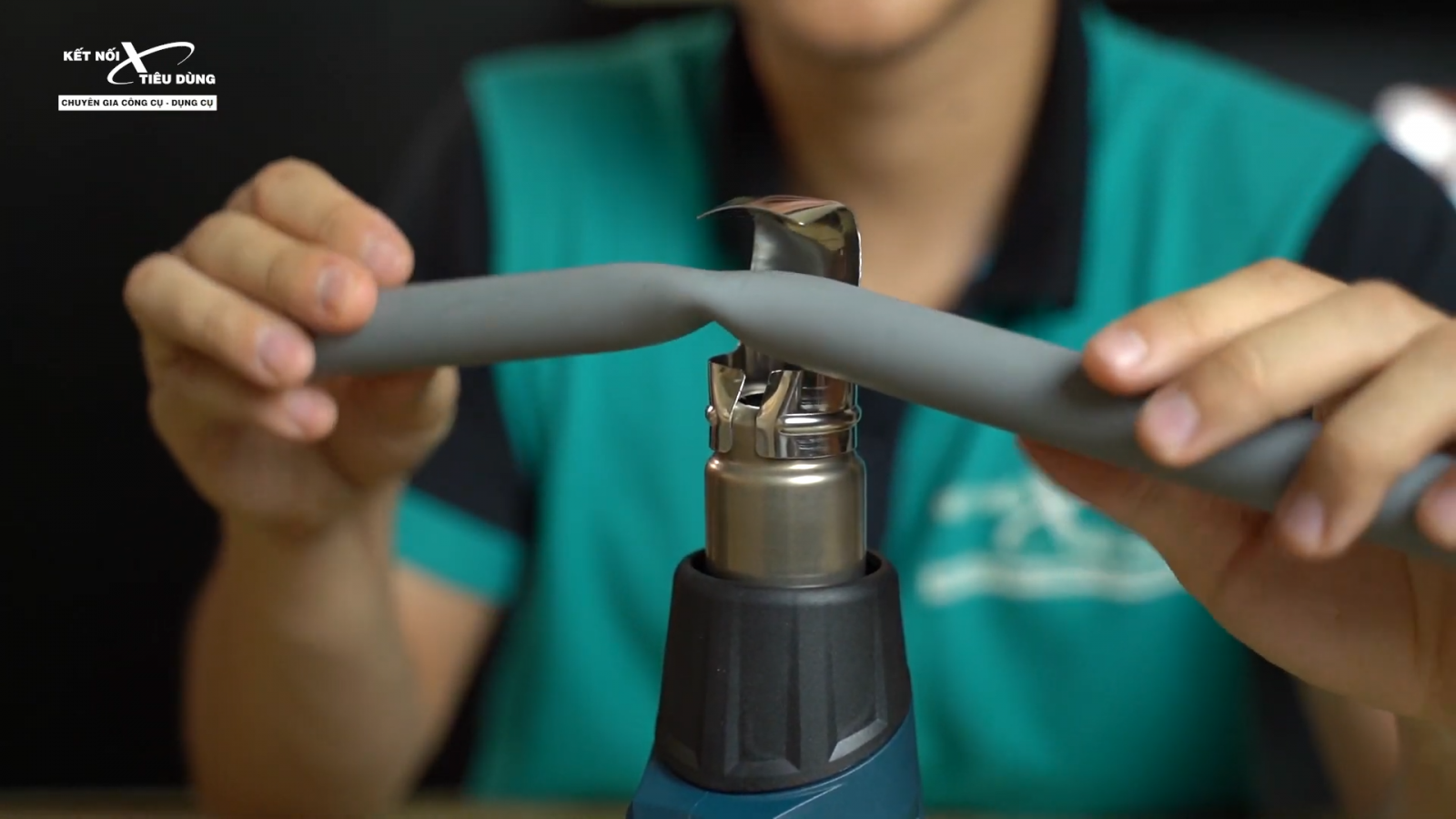 Review m&aacute;y thổi n&oacute;ng hiển thị nhiệt độ ch&iacute;nh x&aacute;c, cực nhiều t&iacute;nh năng - Bosch GHG 20-63